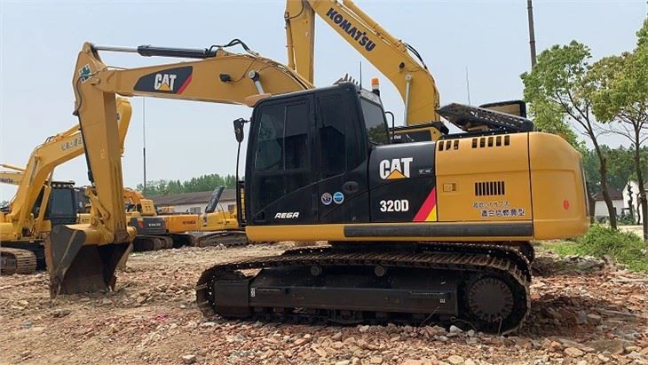 Used Carter 323D Excavator
