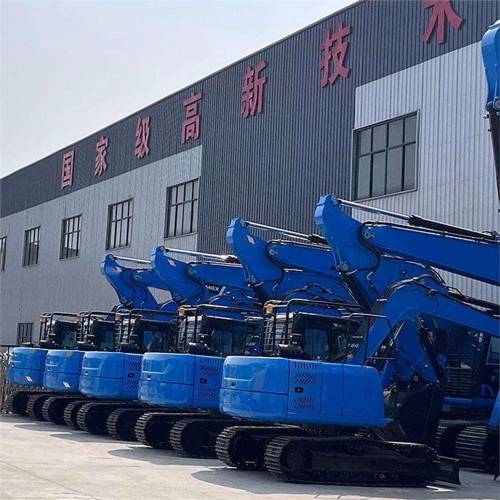 大型油圧ショベル